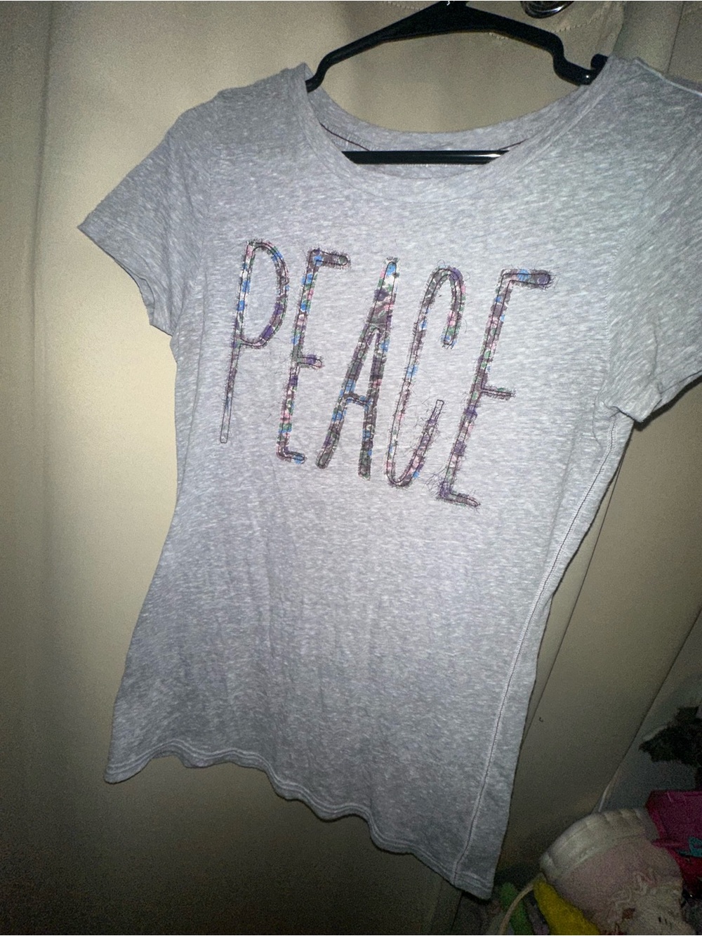 VTG Y2K American eagle peace gray t shirt women’s size medium